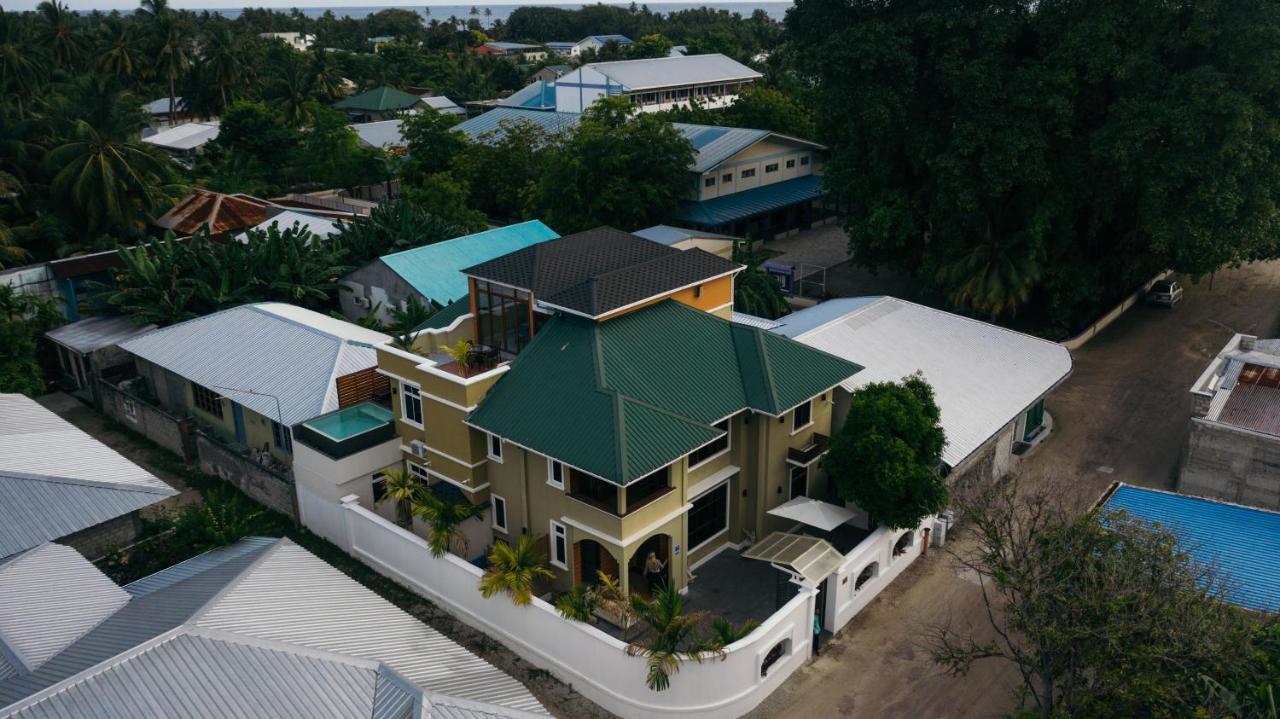 Marina Boutique Hotel Fuvahmulah Exterior photo